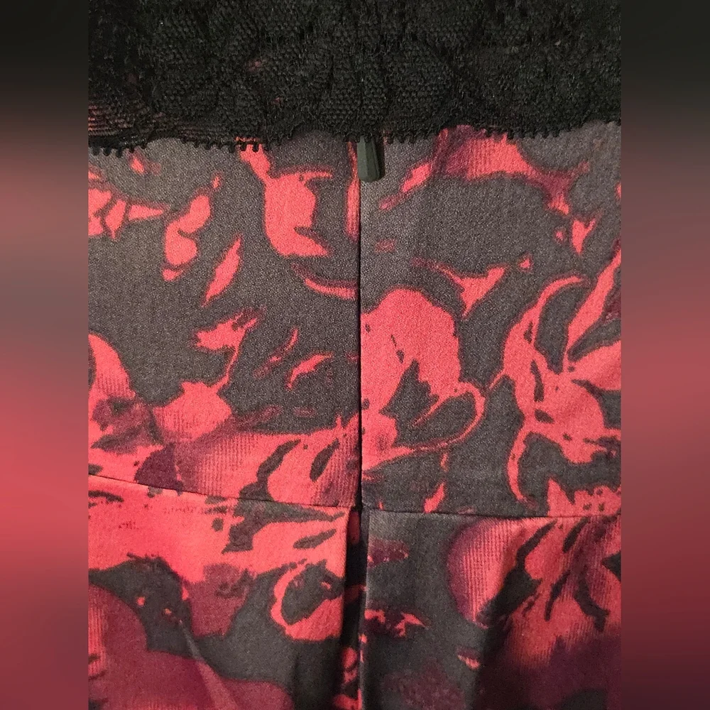 Long Tall Sally Red Floral Pleated Midi Skirt US 14 Silk-Feel Hidden Zip - Picture 7 of 11